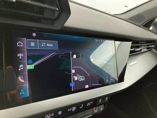 AUDI A3 Sportback PHEV (2022) — foto 6 van 37