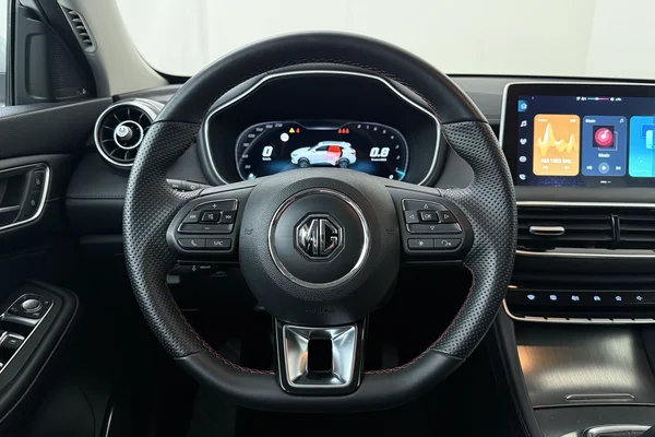 MG HS (2024) — foto 2 van 18