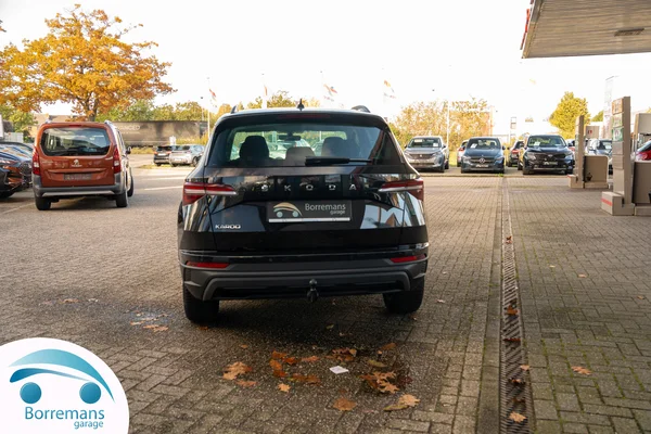 Skoda Karoq (2023) — foto 41 van 43