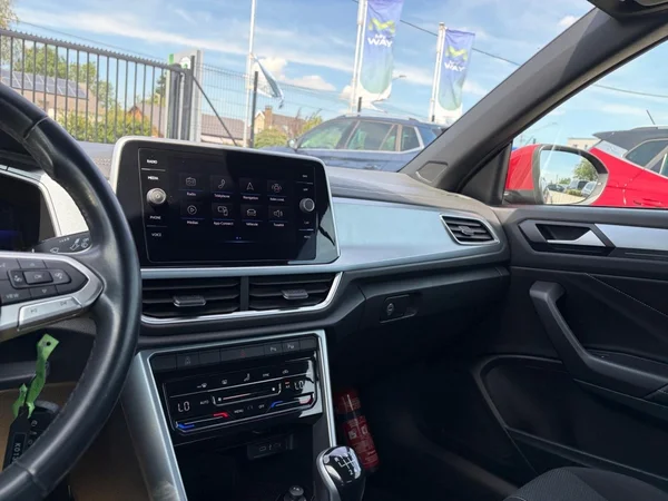 VOLKSWAGEN T-Roc Cabriolet (2022) — foto 8 van 9