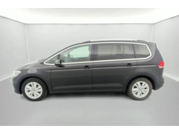 VOLKSWAGEN Touran (2020) — foto 11 van 31