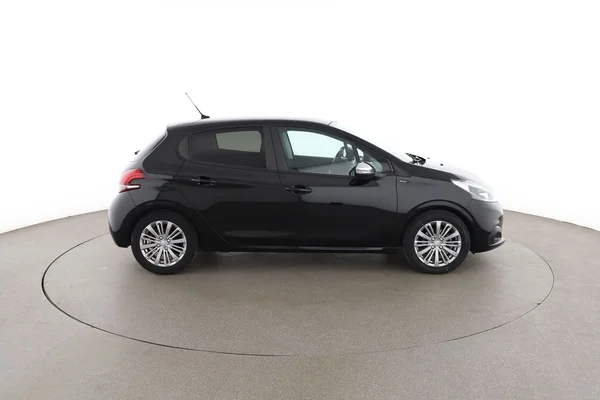 Peugeot 208 (2019) — foto 13 van 16