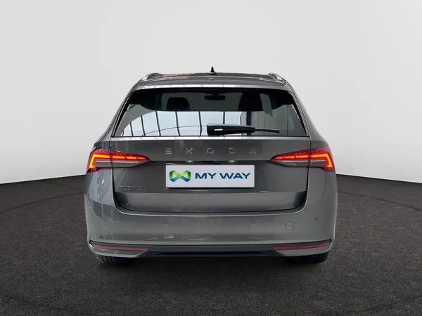SKODA Octavia Combi (2025) — foto 9 van 14