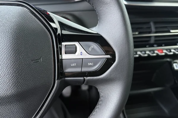 Peugeot 2008 (2025) — foto 7 van 16
