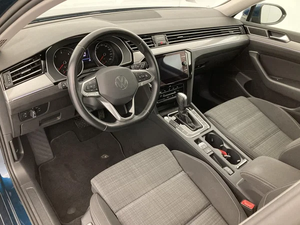 VOLKSWAGEN Passat Variant Dsl (2021) — foto 8 van 36