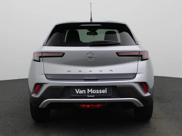 Opel Mokka (2023) — foto 35 van 38