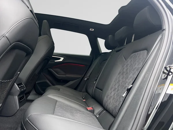 AUDI A5 Avant e-hybrid (PHEV) (2026) — foto 9 van 24