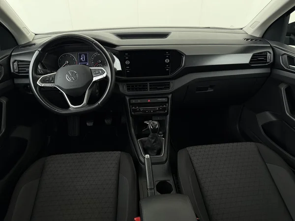 VOLKSWAGEN T-Cross (2022) — foto 26 van 26