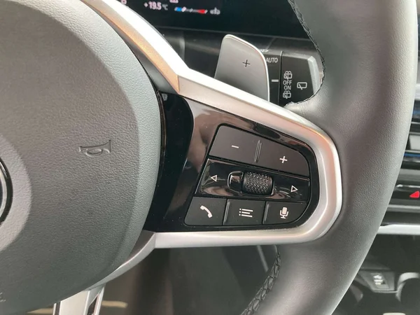 BMW 3 Serie (2025) — foto 8 van 18