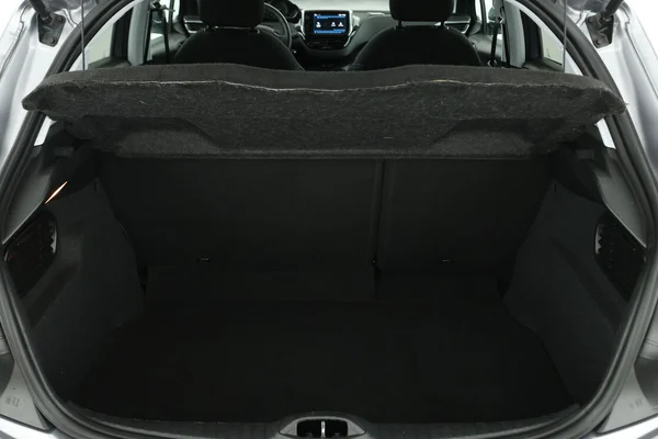 Peugeot 208 (2019) — foto 8 van 16