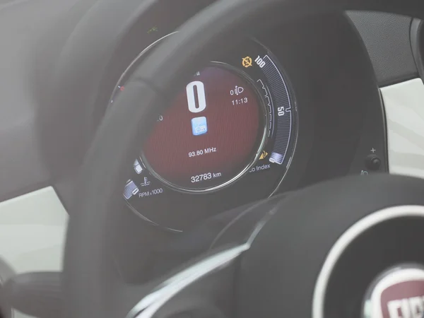 Fiat 500C (2023) — foto 2 van 40