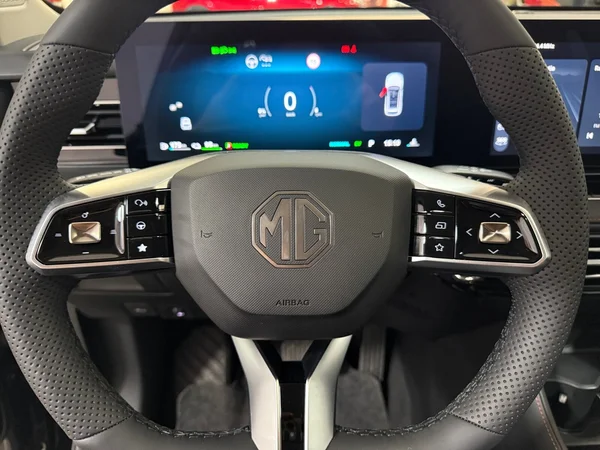MG HS (2026) — foto 7 van 30