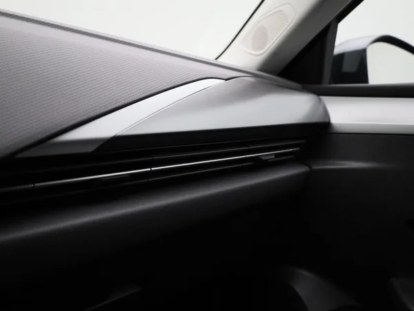 Opel Astra (2023) — foto 15 van 38