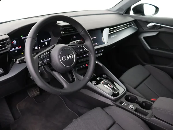 AUDI A3 Sportback (2025) — foto 15 van 18