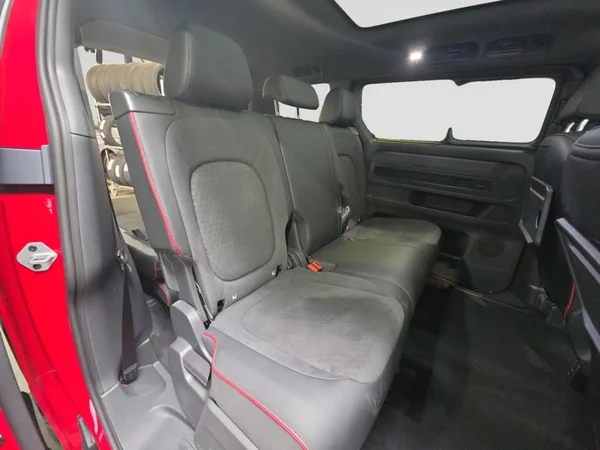 VOLKSWAGEN ID.Buzz Lwb (2026) — foto 11 van 24