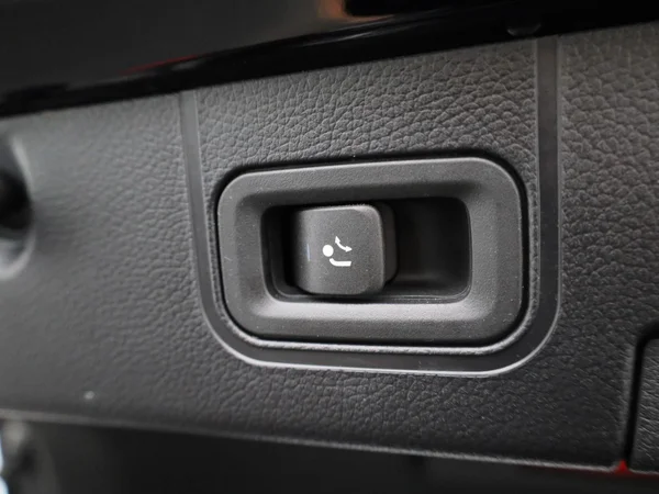 Mercedes-Benz CLA (2022) — foto 5 van 53