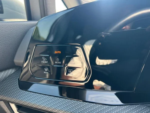 VOLKSWAGEN Golf VIII Dsl (2022) — foto 17 van 25