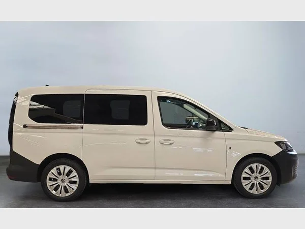 Volkswagen Caddy Maxi (2022) — foto 25 van 30