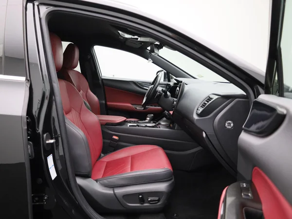 Lexus NX (2023) — foto 36 van 50