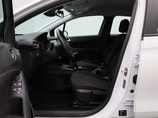 Opel Crossland (2023) — foto 39 van 39