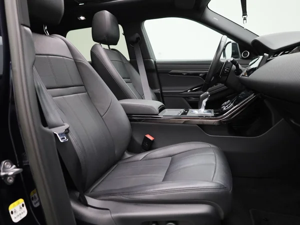 Land Rover Range Rover Evoque (2023) — foto 33 van 54