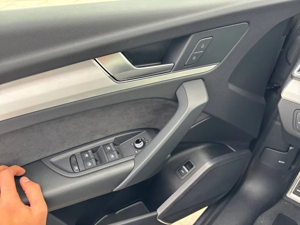 AUDI Q5 Sportback (2025) — foto 6 van 19