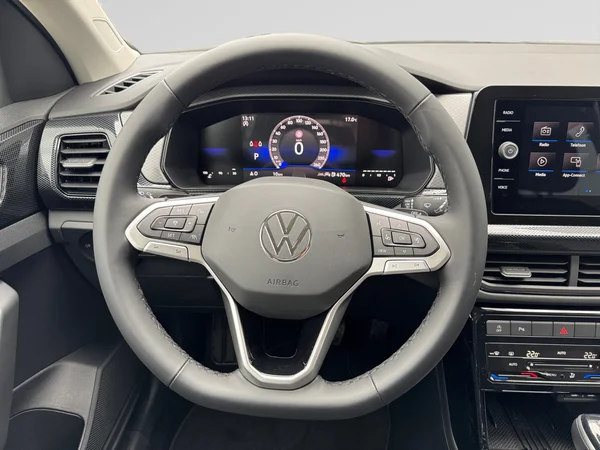 VOLKSWAGEN T-Cross (2025) — foto 10 van 24