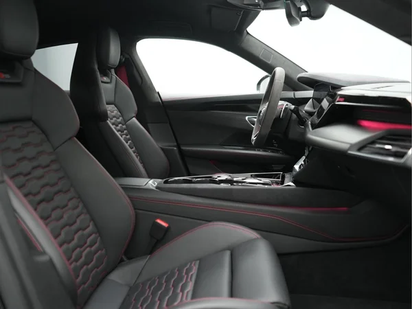 AUDI RS e-tron GT (2021) — foto 18 van 35