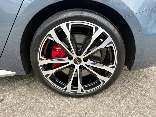 AUDI S5 Avant (2024) — foto 18 van 26