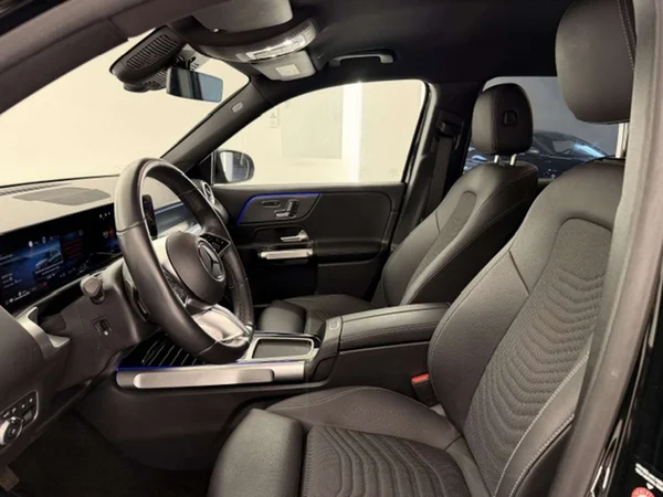Mercedes-Benz GLB (2024) — foto 21 van 22