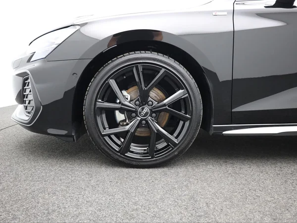 AUDI A3 Sportback (2025) — foto 3 van 21
