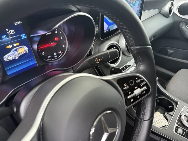 MERCEDES C 180 (2020) — foto 4 van 24