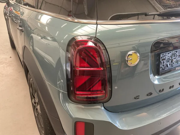 MINI Mini Countryman PHEV (F60 LCI) (2021) — foto 15 van 24