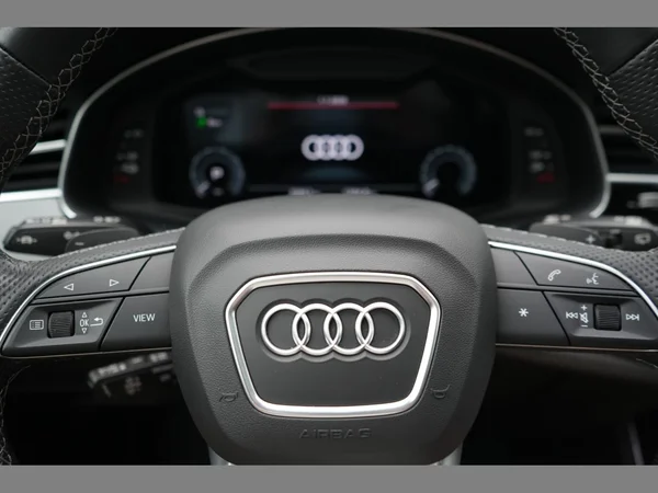 AUDI Q7 e-hybrid (PHEV) (2024) — foto 19 van 37