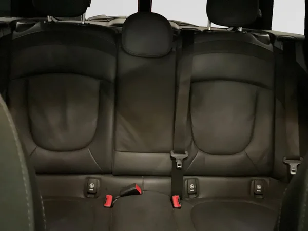 MINI Mini Clubman (F54) (2019) — foto 18 van 20