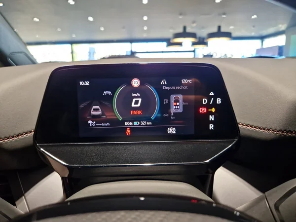 CUPRA Born (2024) — foto 15 van 19