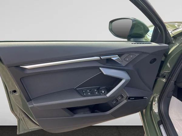 AUDI A3 Sportback PHEV (2025) — foto 2 van 24