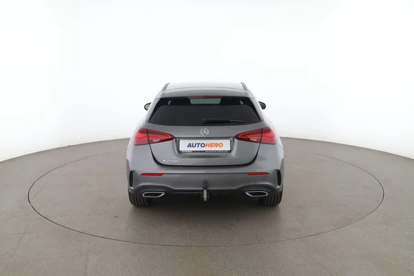 Mercedes-Benz A-Klasse (2023) — foto 11 van 16