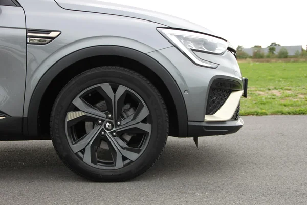 Renault Arkana (2023) — foto 37 van 41