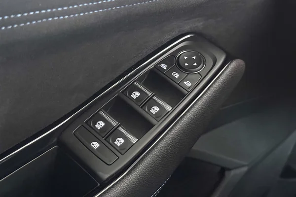 Renault Espace E-TECH (HEV) (2025) — foto 15 van 34
