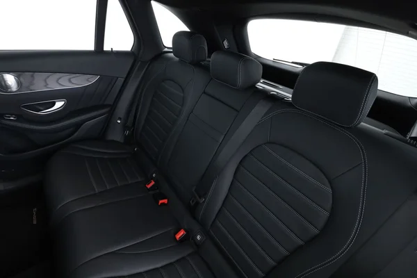 Mercedes-Benz GLC-Klasse (2018) — foto 5 van 16