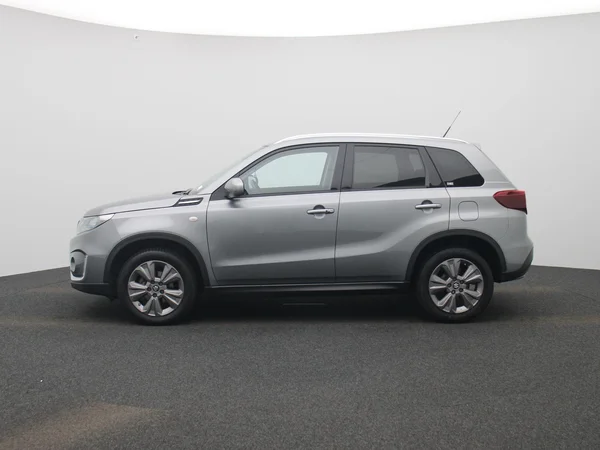 Suzuki Grand Vitara (2023) — foto 35 van 39