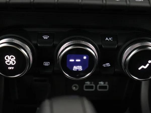 RENAULT Arkana (2024) — foto 18 van 28