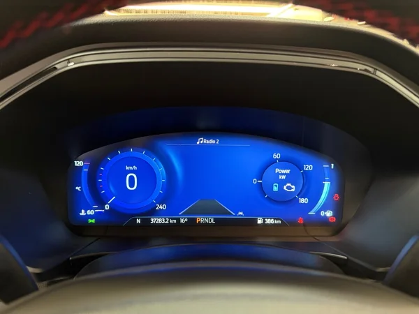 Ford Kuga (2023) — foto 8 van 30
