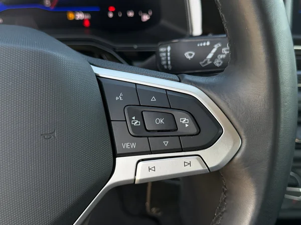 VOLKSWAGEN Taigo (2023) — foto 6 van 16