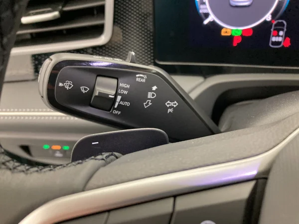 VOLKSWAGEN Passat SW (2025) — foto 15 van 36