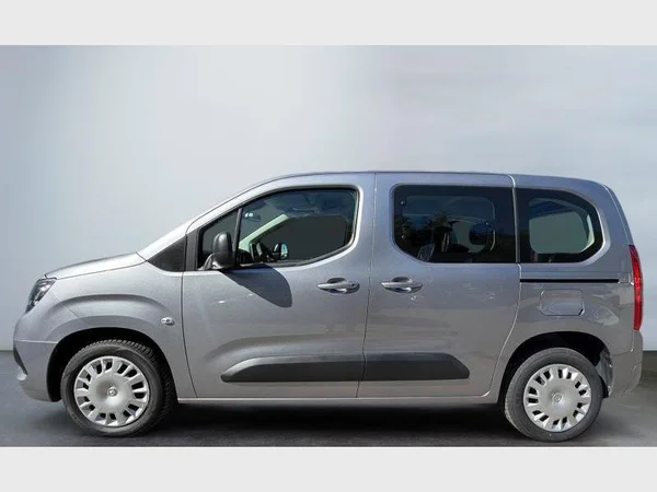 Opel Combo Life Swb (2022) — foto 25 van 27