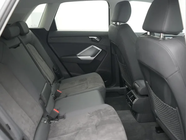 AUDI Q3 PHEV (2022) — foto 8 van 29