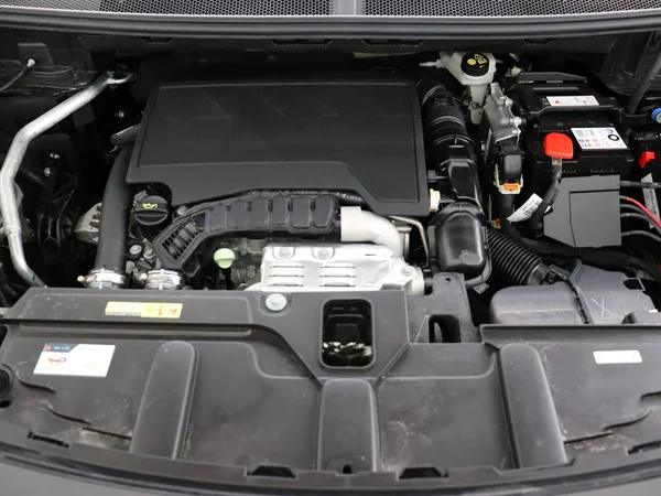 PEUGEOT 5008 (2024) — foto 6 van 30