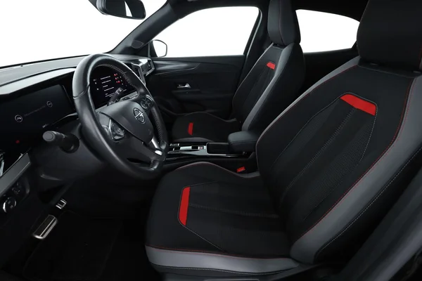 Opel Mokka X (2022) — foto 16 van 16